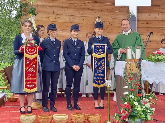 Segnung der Fahnenbänder